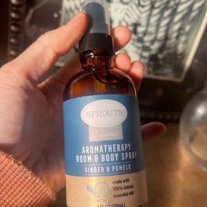 New sprouts farmers market Pomelo and ginger aromatherapy room spray